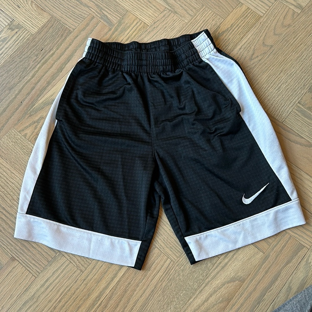 Boys Nike Shorts, Youth Medium in Black with White Stripe